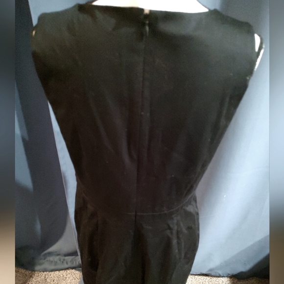 NWT Talbots brand size 10P little black dress with scallop pattern detail on top - Picture 9 of 10